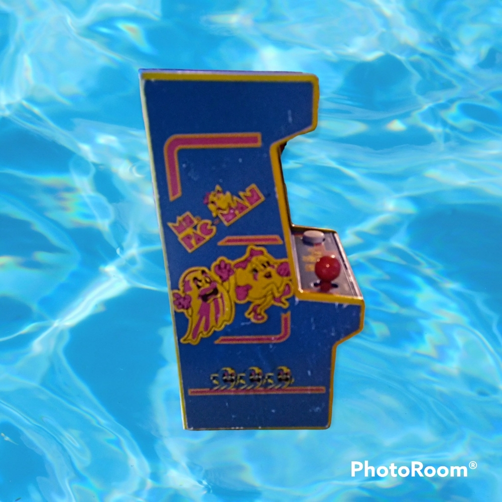Retro Mini Arcade Game Ms. Pac Man - Picture 3 of 4